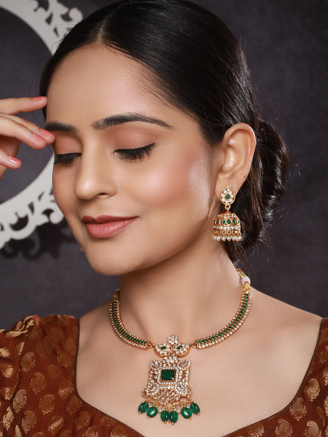 Gold Plated Green  Zircon & Pearl Beaded Floral  Pipe Pendant Jewellery  Set With Jhumka